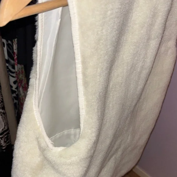 NWT J. Crew Plush Fleece Excursion Vest - Picture 7 of 8